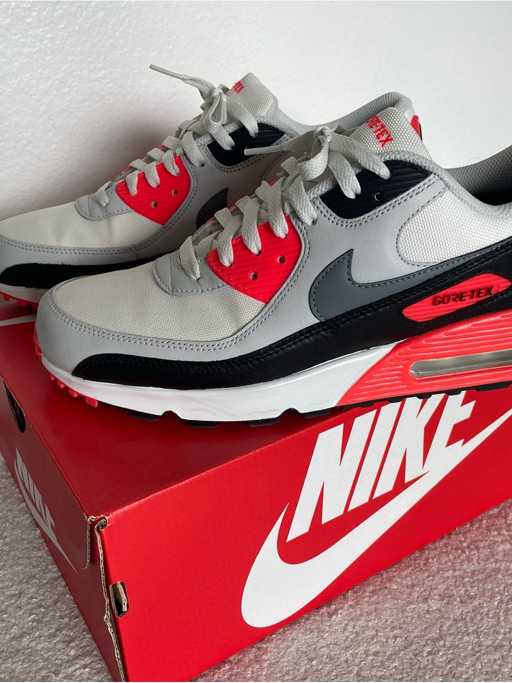 Nike Air Max 90 — Infrared Gore-Tex Sneakers - Picture 5 of 11